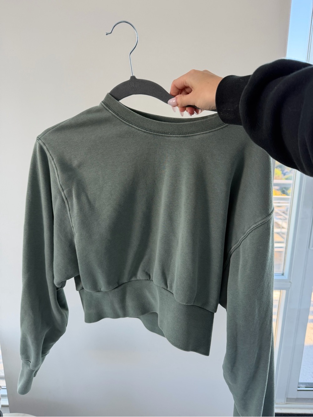 Aritzia Cropped Crewneck Sweatshirt - Olive